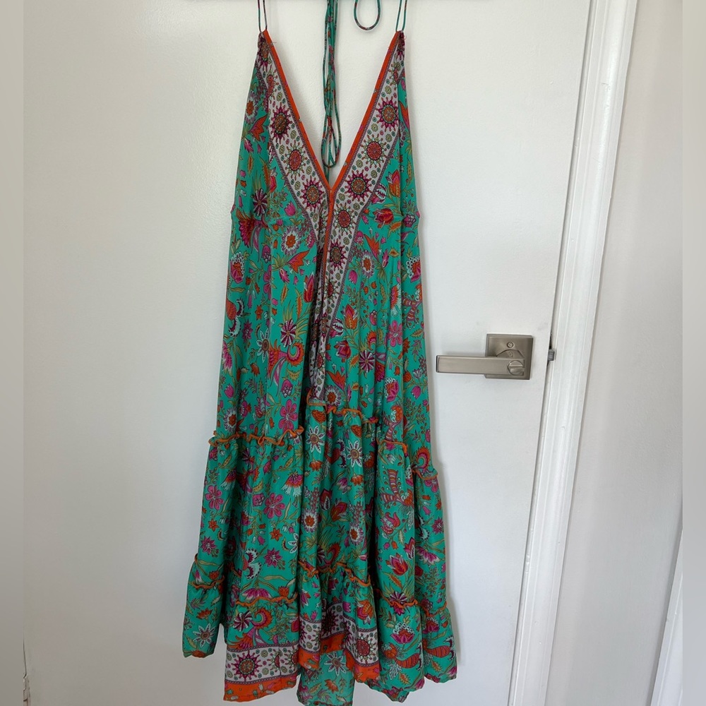 Silk dress in beautiful vibrant colors. Only worn once